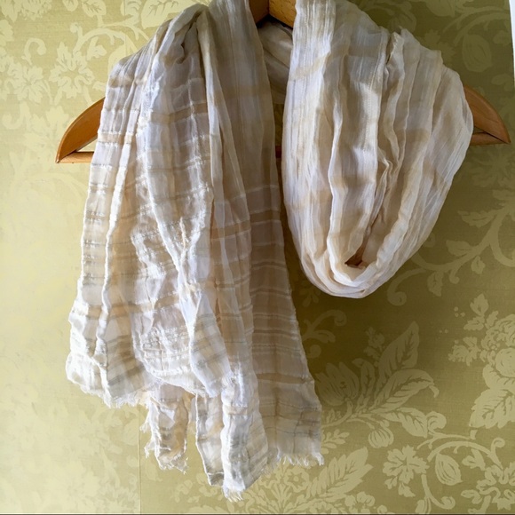 NWT Spring Scarf - Picture 4 of 5